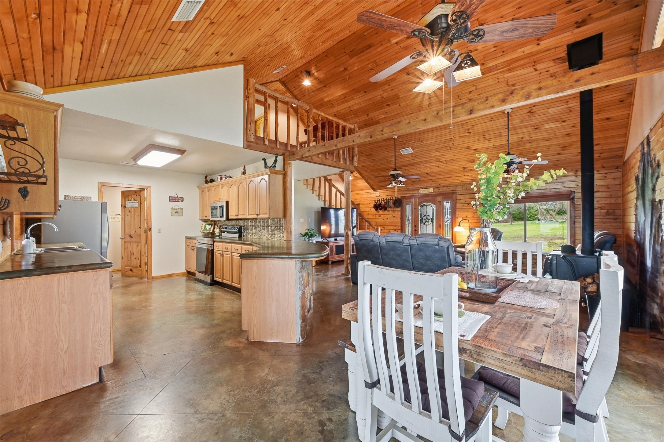 17311 E Us-82 Honey Grove TX 75446