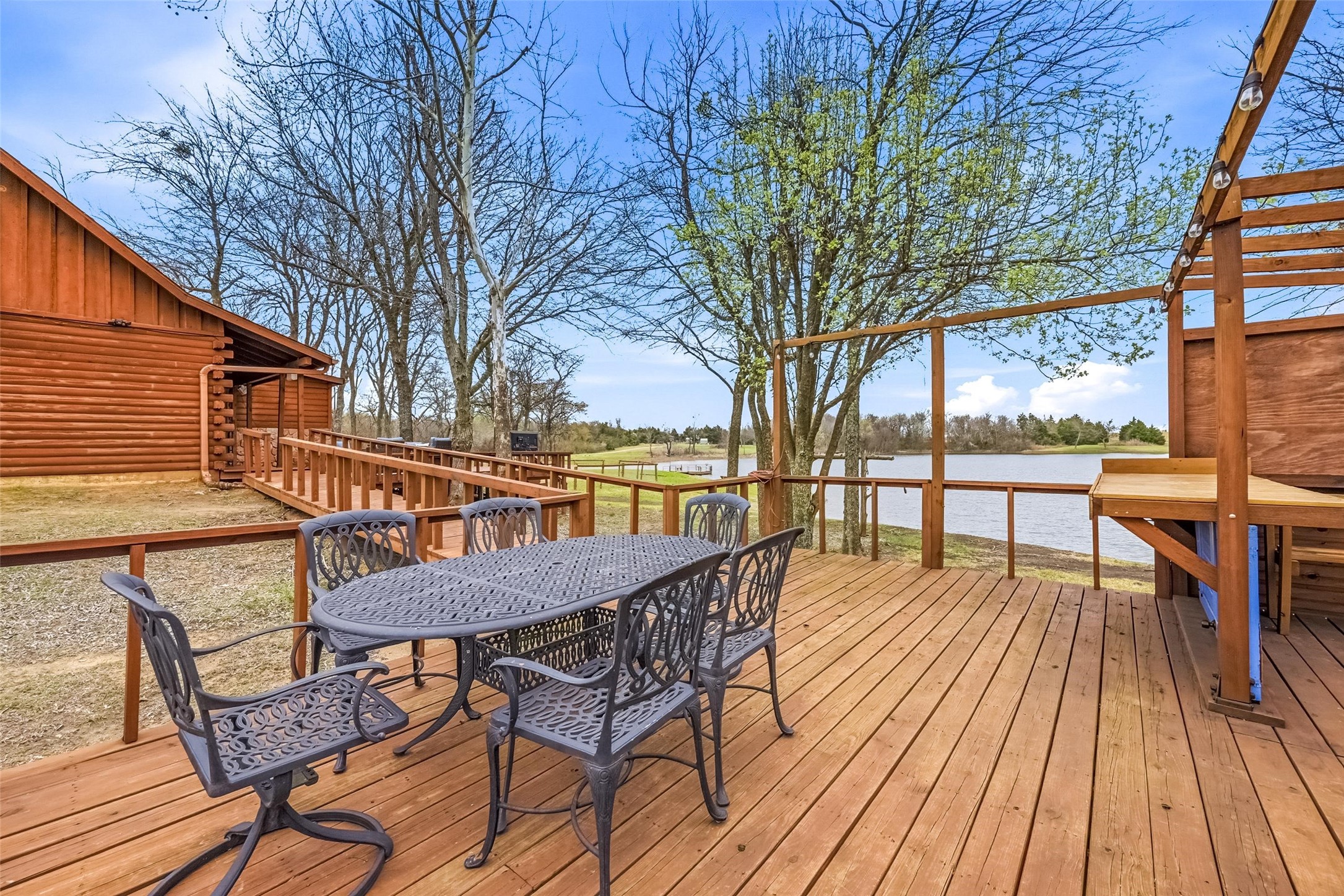 17311 E Us-82 Honey Grove TX 75446