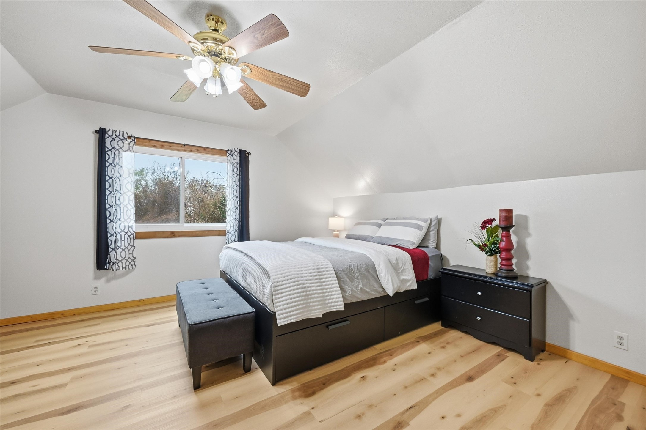 17311 E Us-82 Honey Grove TX 75446