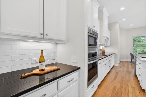 9016 Inwood Street Benbrook TX 76126