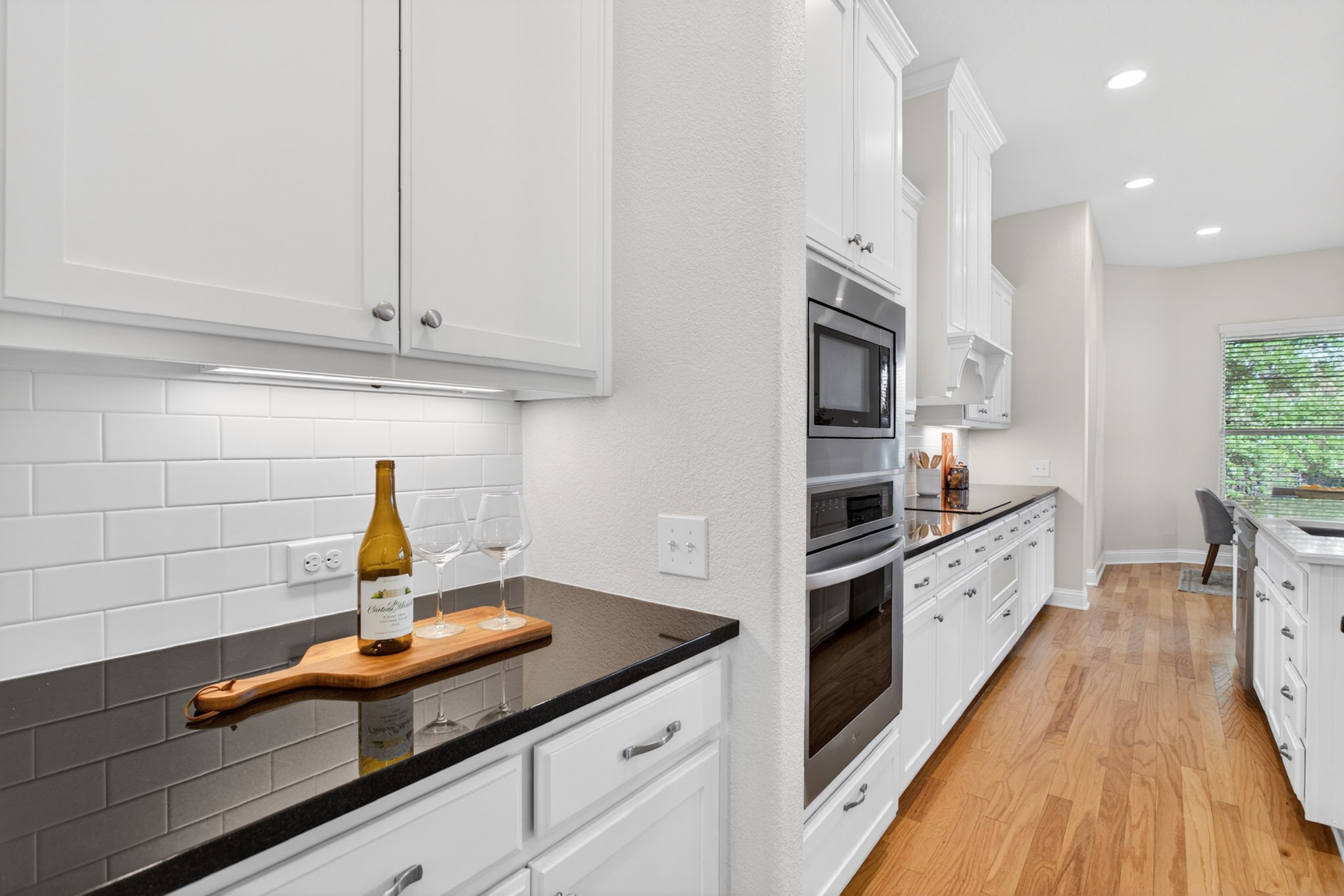 9016 Inwood Street Benbrook TX 76126
