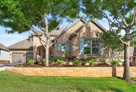 9016 Inwood Street Benbrook TX 76126