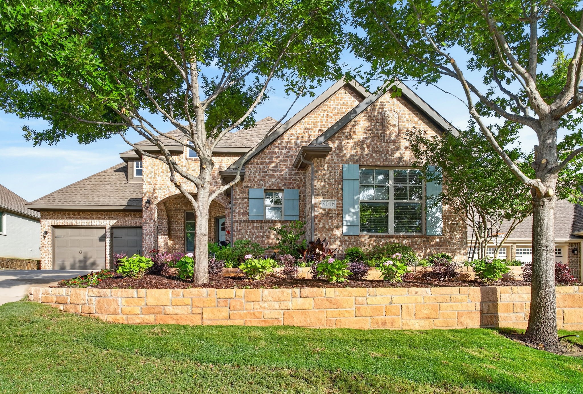 9016 Inwood Street Benbrook TX 76126