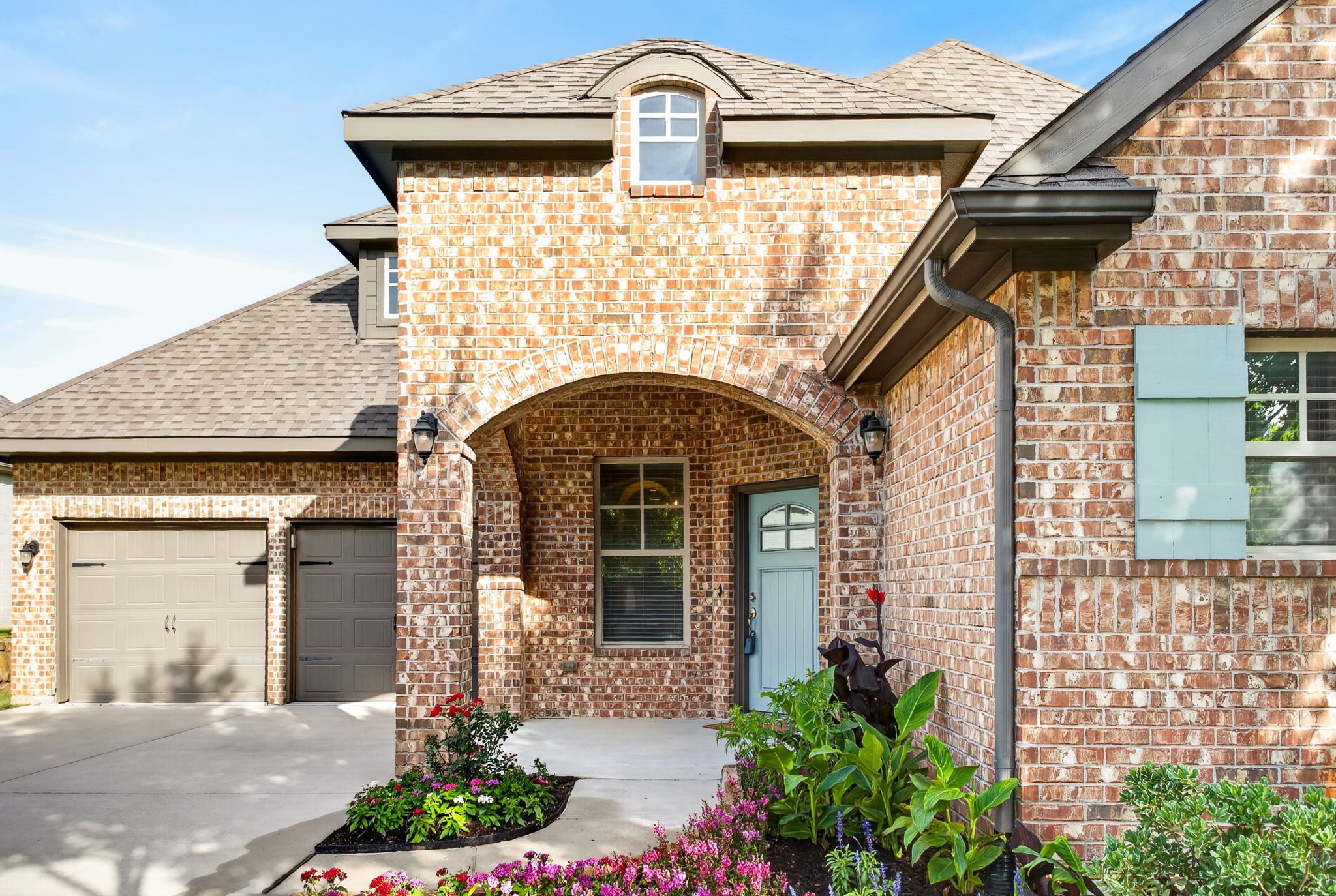 9016 Inwood Street Benbrook TX 76126