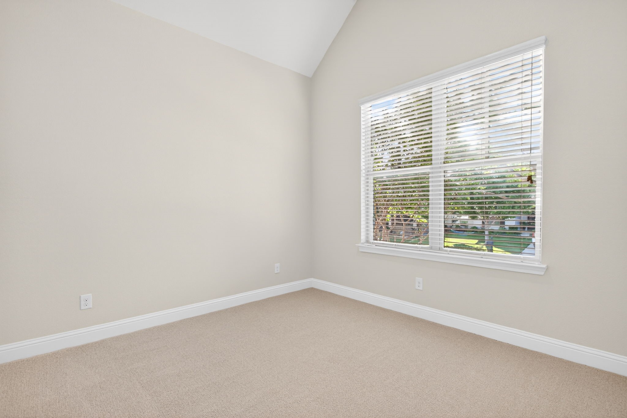 9016 Inwood Street Benbrook TX 76126