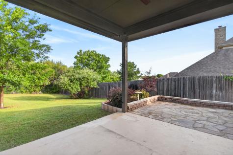 9016 Inwood Street Benbrook TX 76126