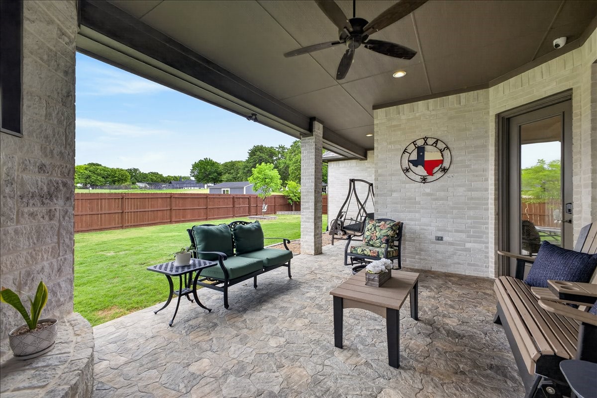 455 Christian Way Azle TX 76020