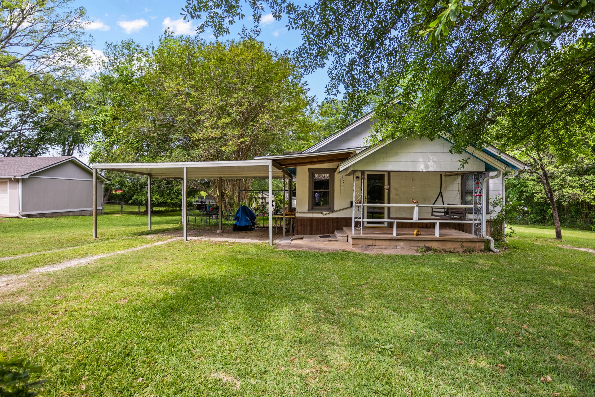 103 S Sun Camp Road White Oak TX 75693