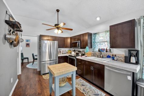 420 Meadowcrest Drive Azle TX 76020