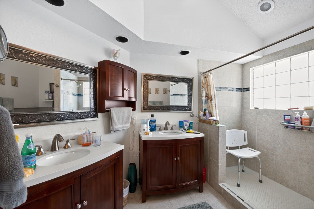 420 Meadowcrest Drive Azle TX 76020