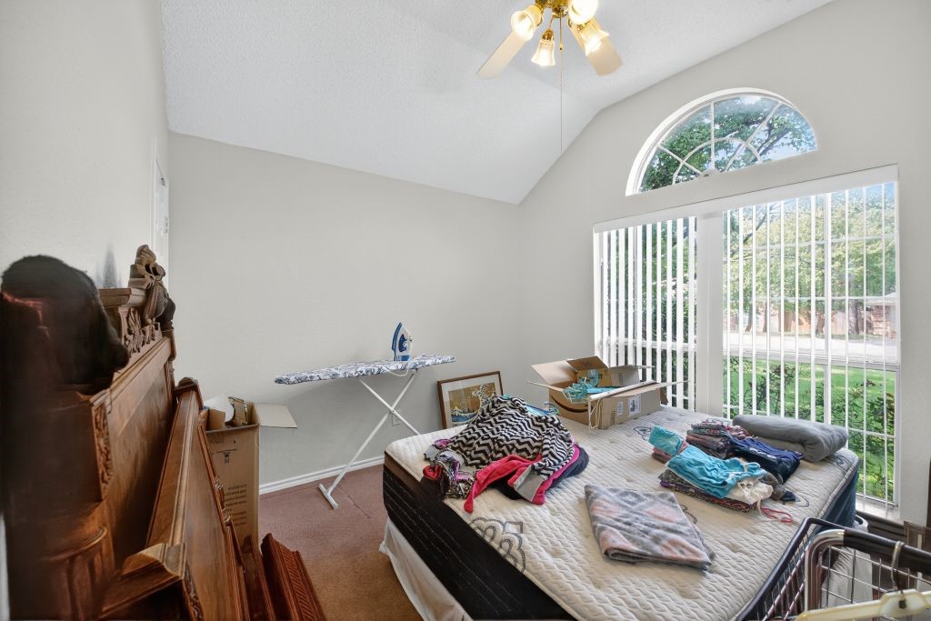 420 Meadowcrest Drive Azle TX 76020