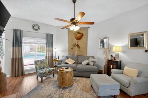 420 Meadowcrest Drive Azle TX 76020