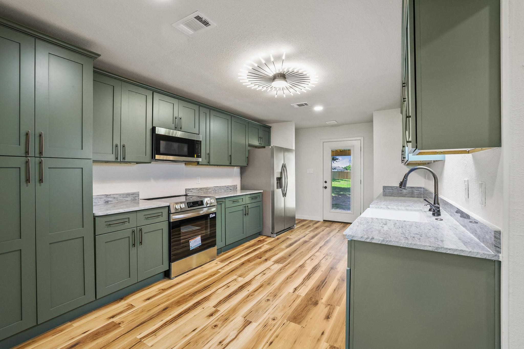 1206 E Fm 902 Howe TX 75090