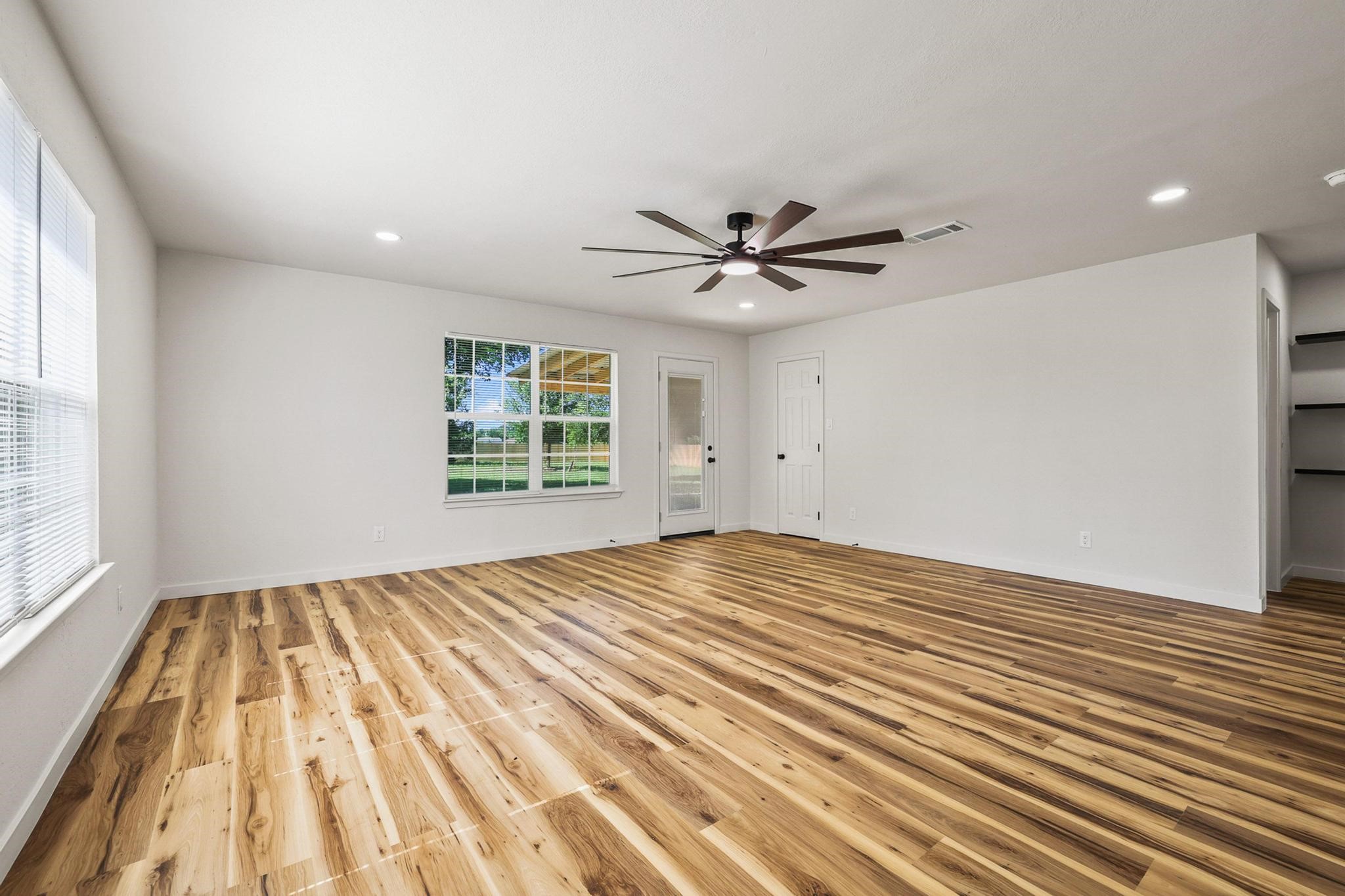 1206 E Fm 902 Howe TX 75090