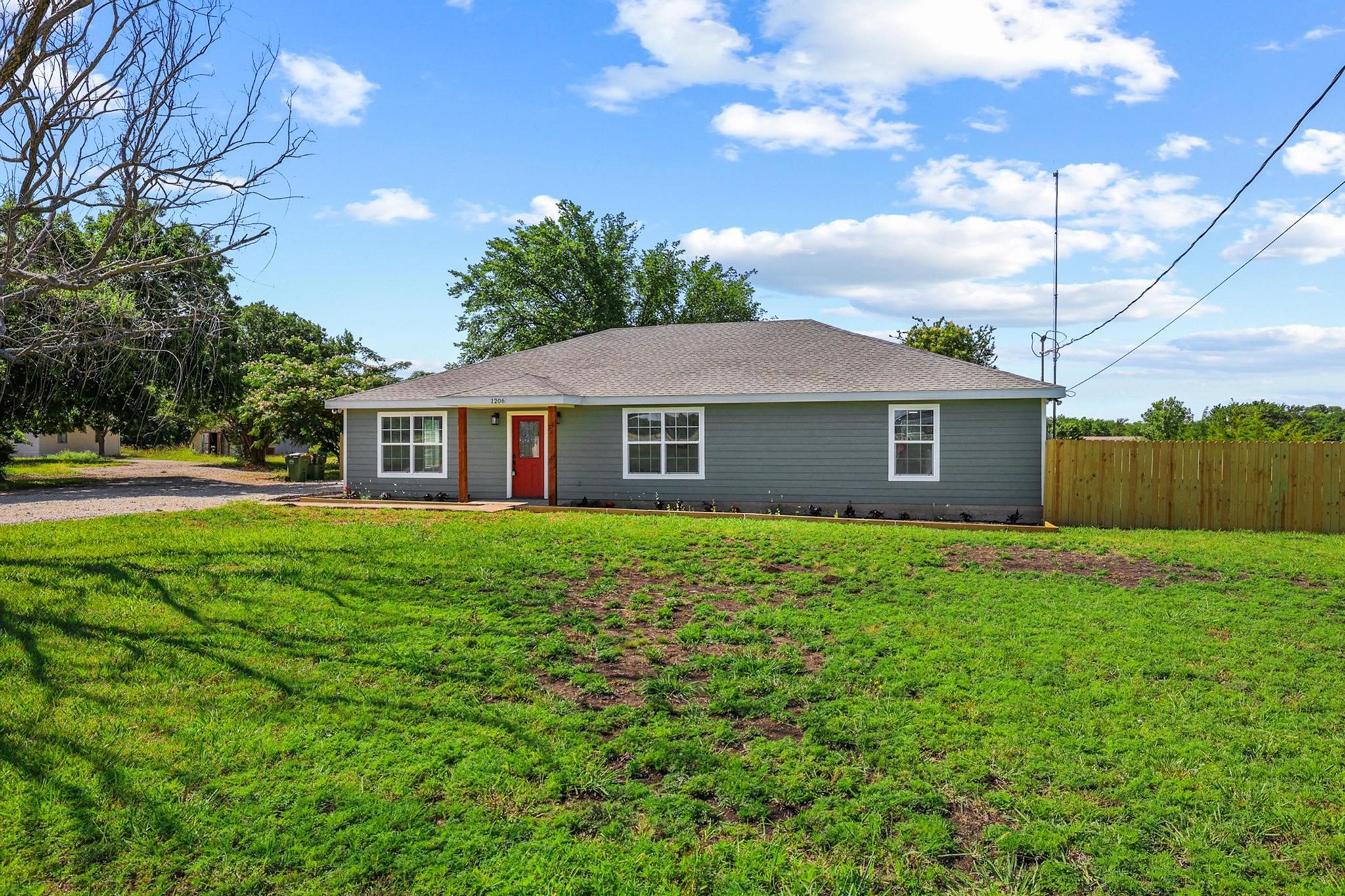 1206 E Fm 902 Howe TX 75090