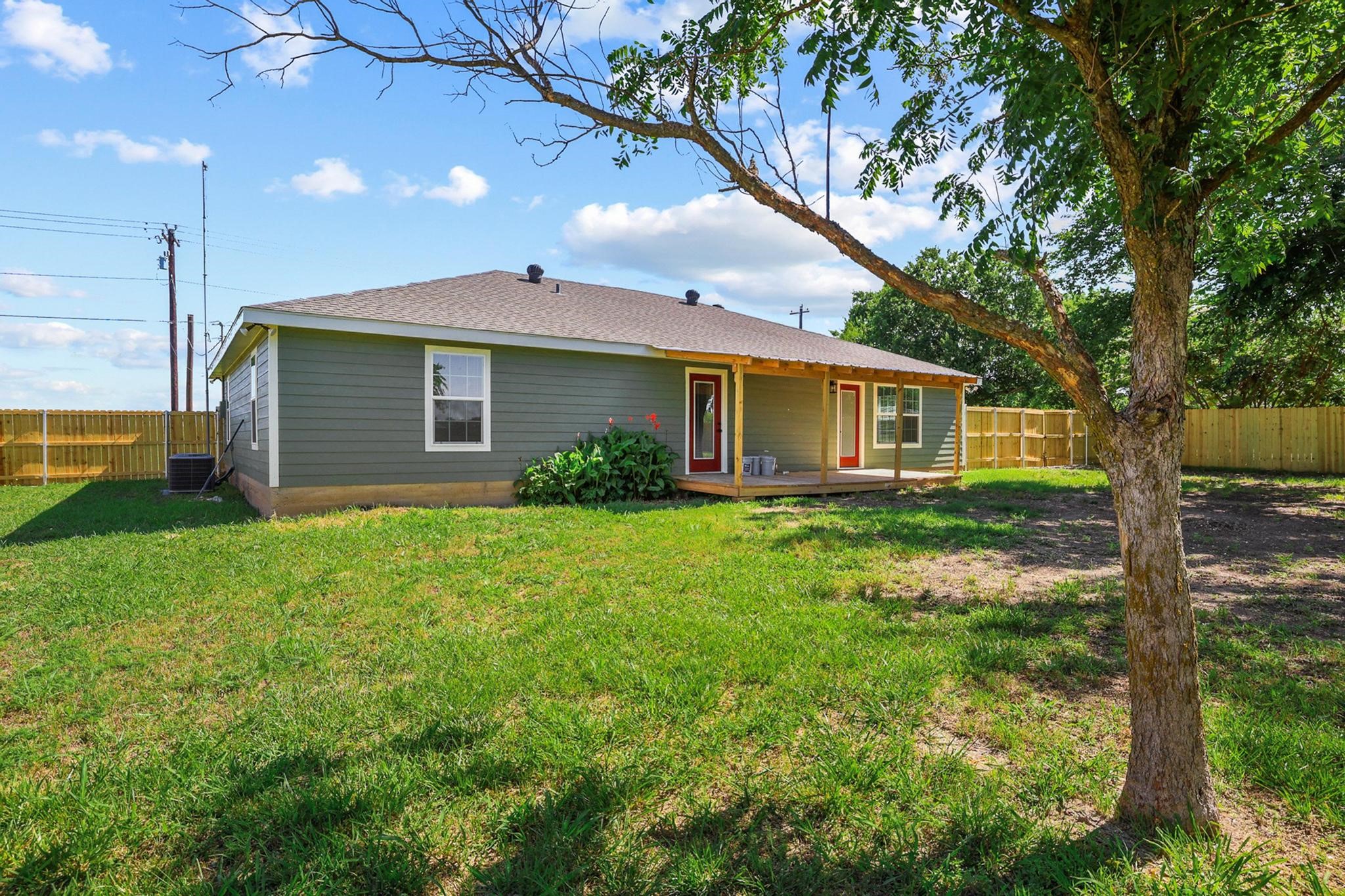 1206 E Fm 902 Howe TX 75090
