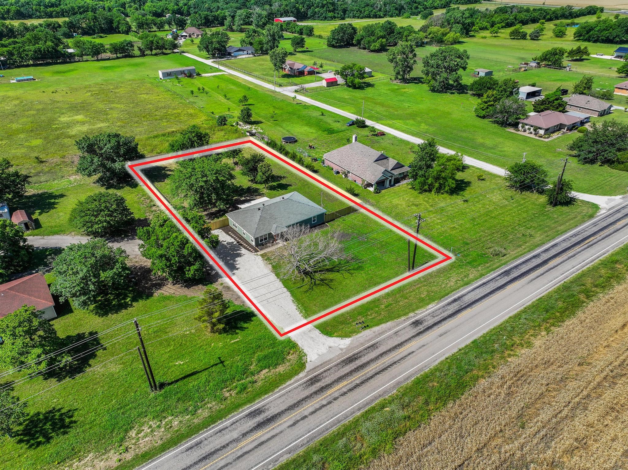 1206 E Fm 902 Howe TX 75090