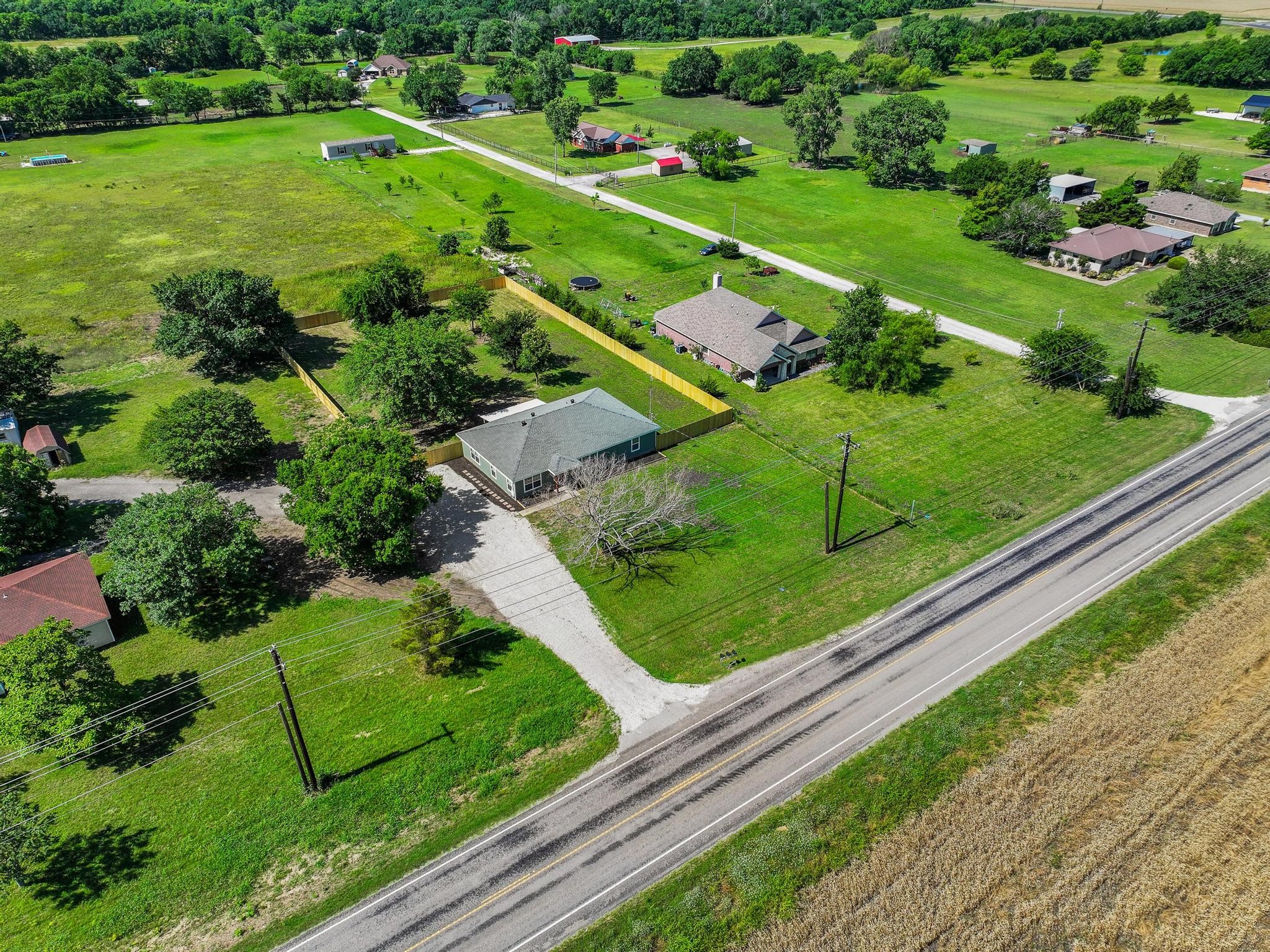 1206 E Fm 902 Howe TX 75090