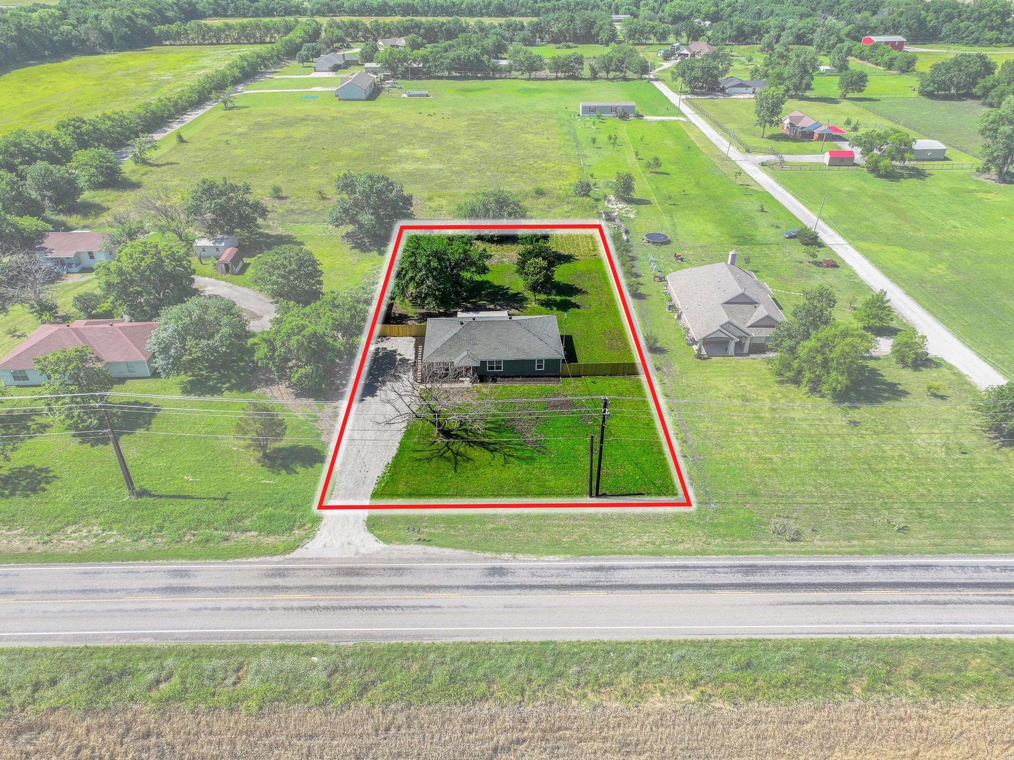 1206 E Fm 902 Howe TX 75090