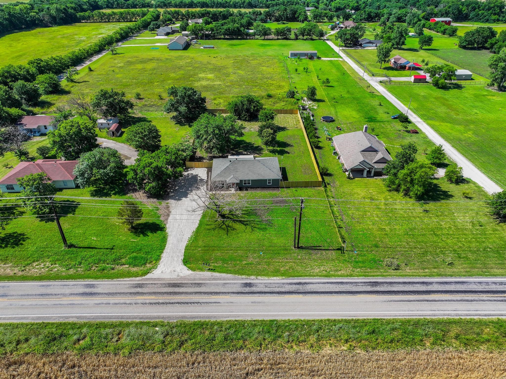 1206 E Fm 902 Howe TX 75090