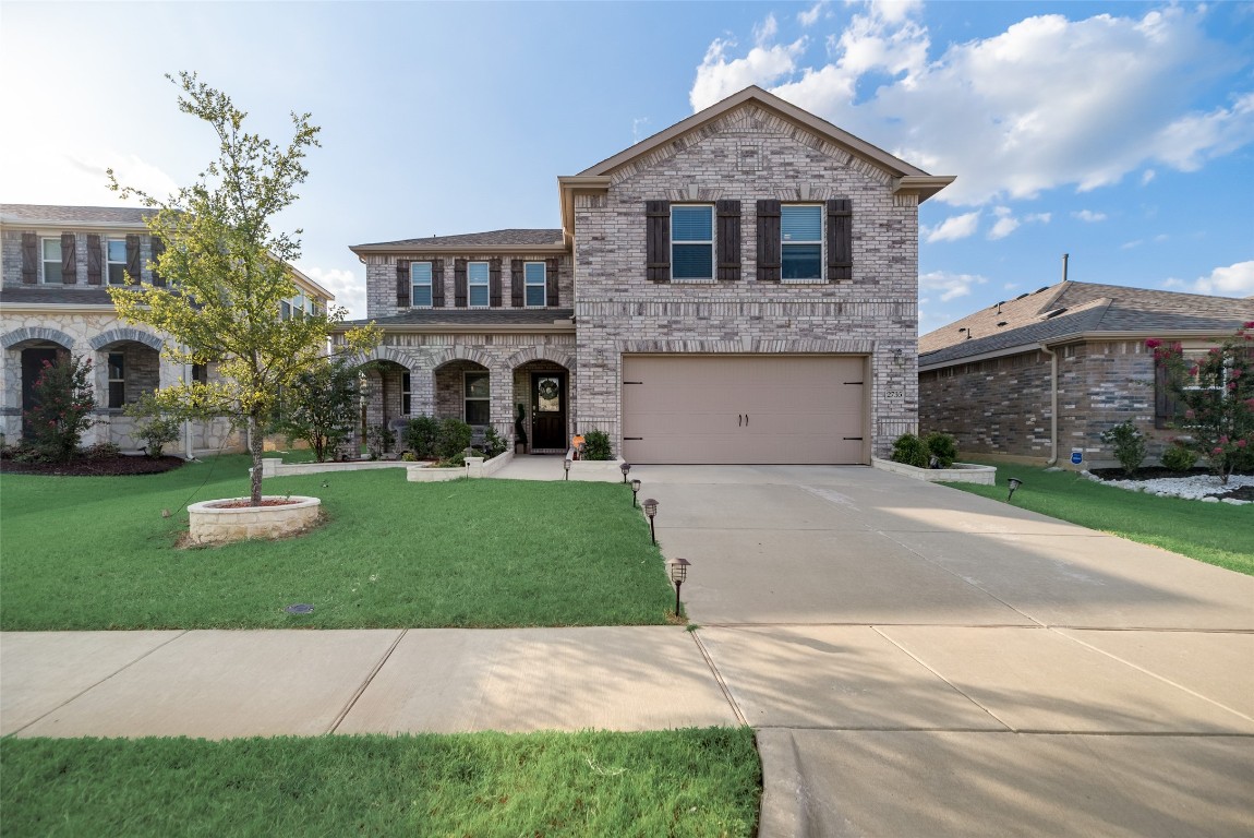 2735 Ryder Lane Aubrey TX 76227