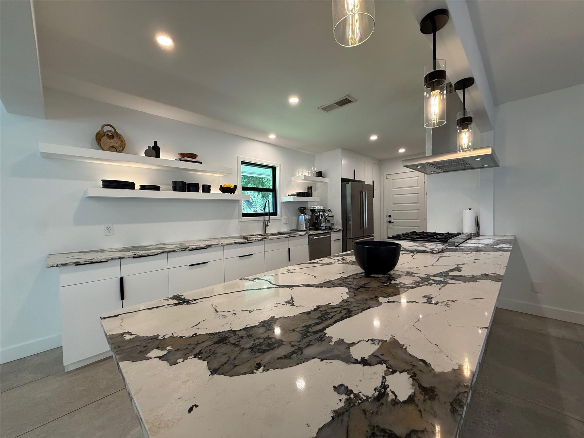 6522 Ridgeview Circle Dallas TX 75240