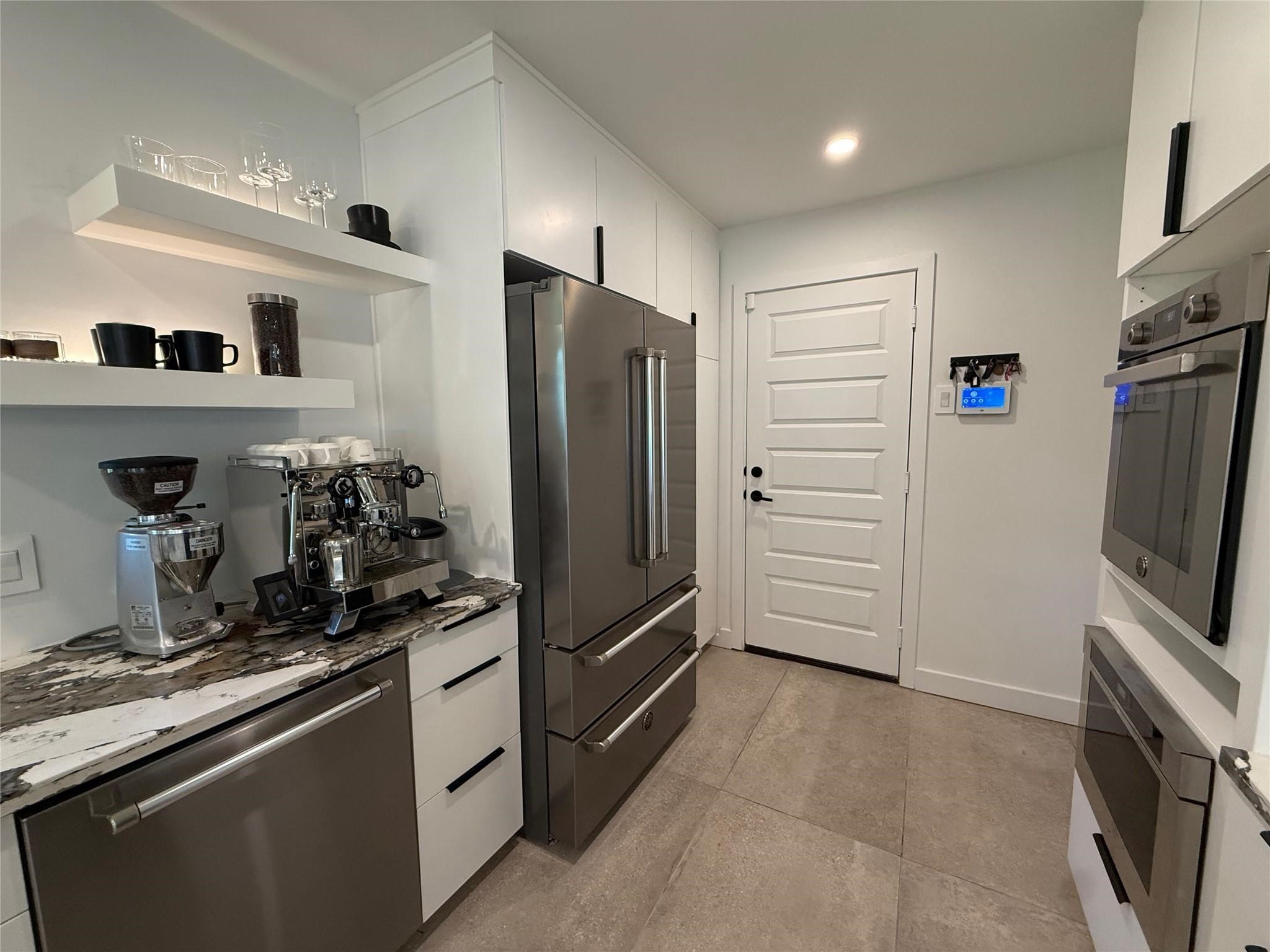 6522 Ridgeview Circle Dallas TX 75240