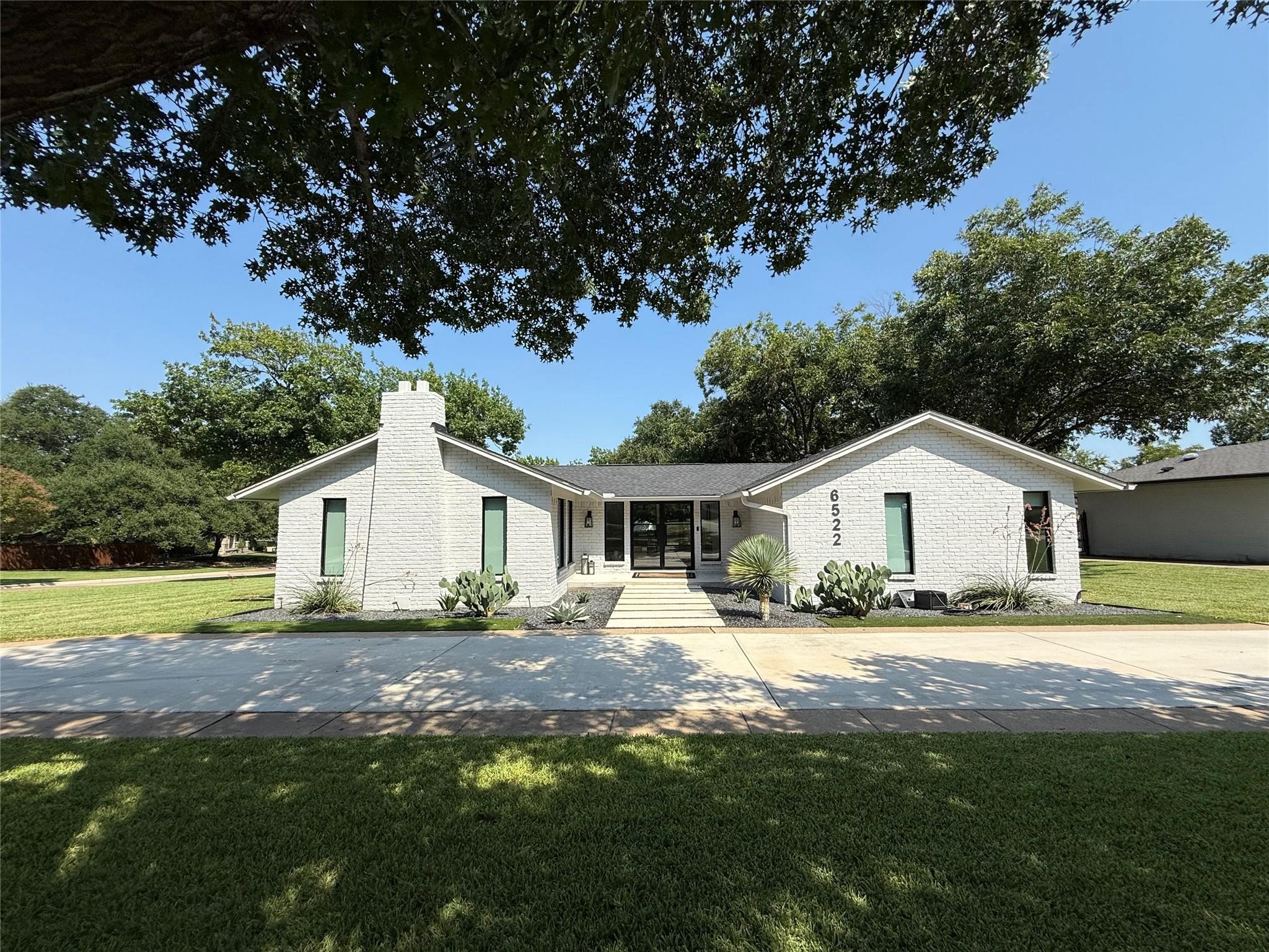 6522 Ridgeview Circle Dallas TX 75240