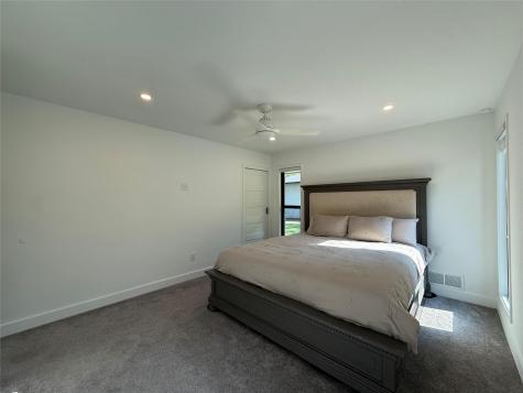 6522 Ridgeview Circle Dallas TX 75240