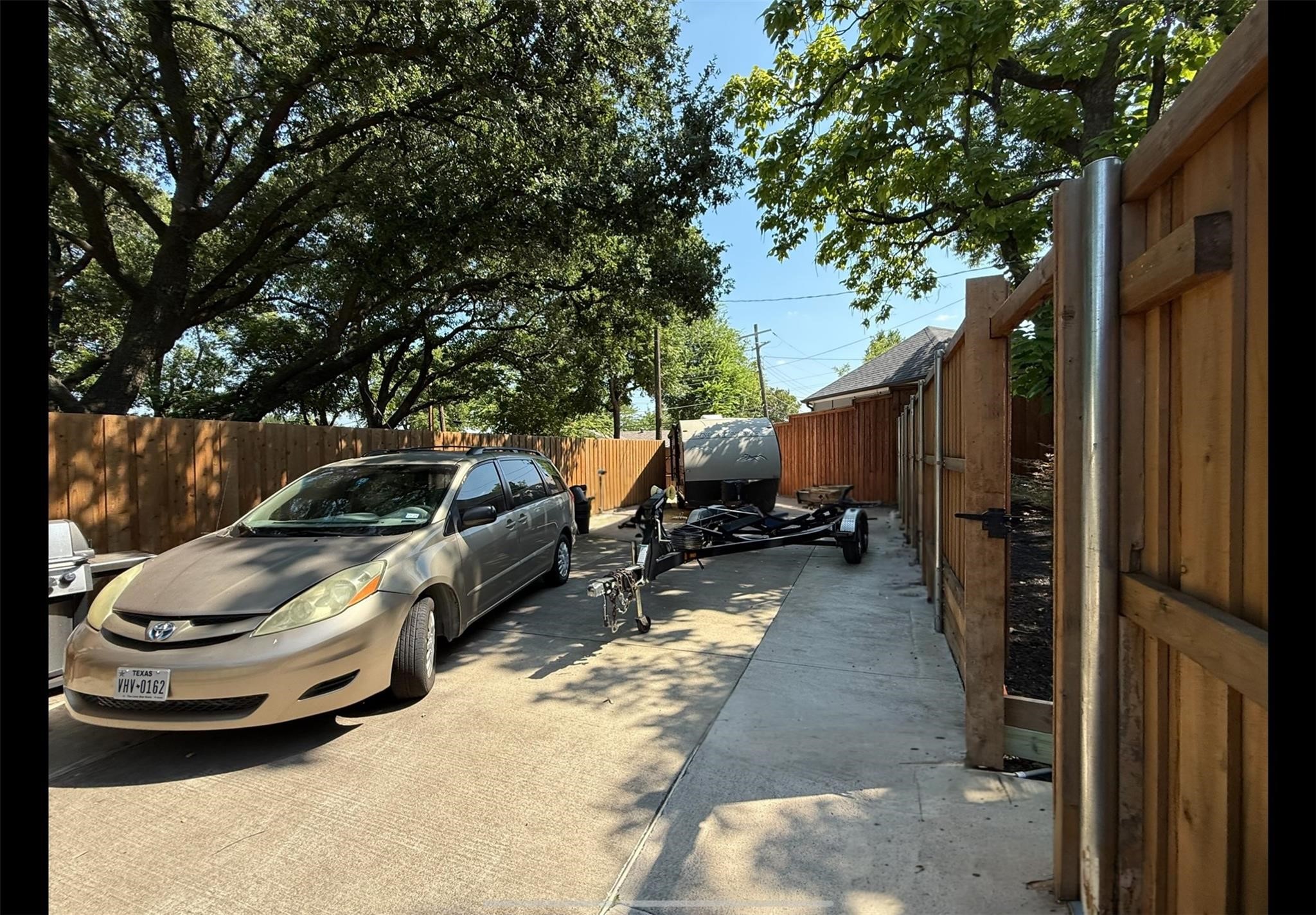 6522 Ridgeview Circle Dallas TX 75240