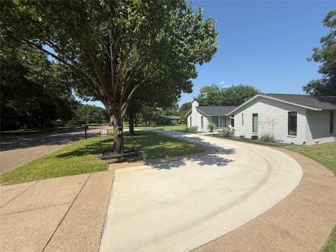 6522 Ridgeview Circle Dallas TX 75240
