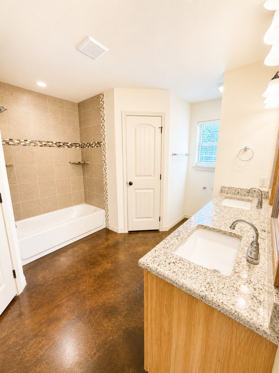5402 Arrowhead Drive Granbury TX 76048