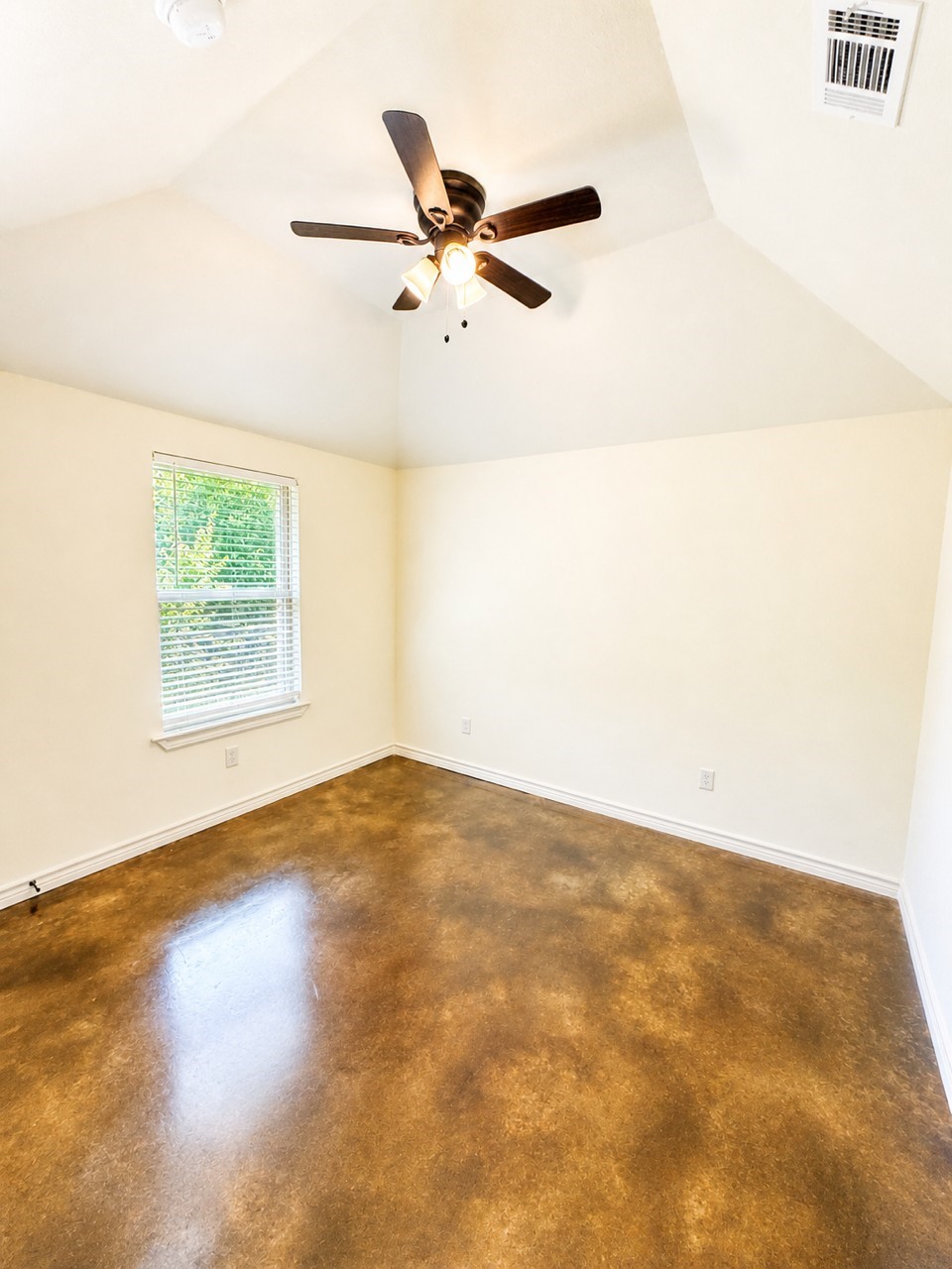 5402 Arrowhead Drive Granbury TX 76048