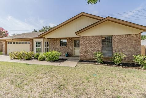1302 Sonora Court Arlington TX 76012