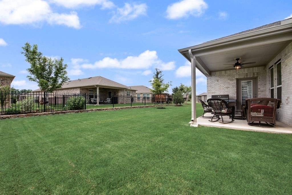 9201 Twilight Trail Mckinney TX 75071
