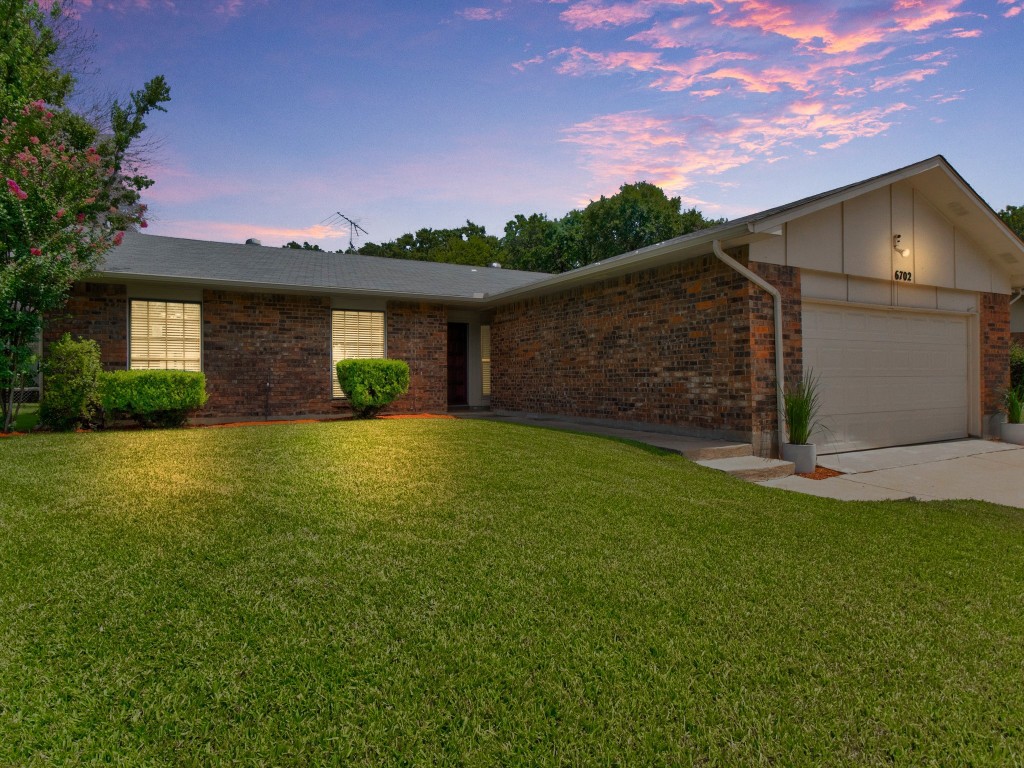 6702 High Country Trail Arlington TX 76016