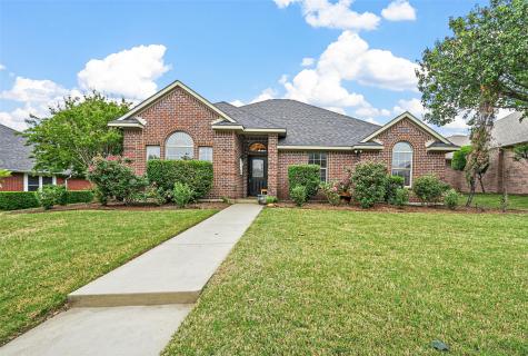 1400 Louise Lane Ennis TX 75119