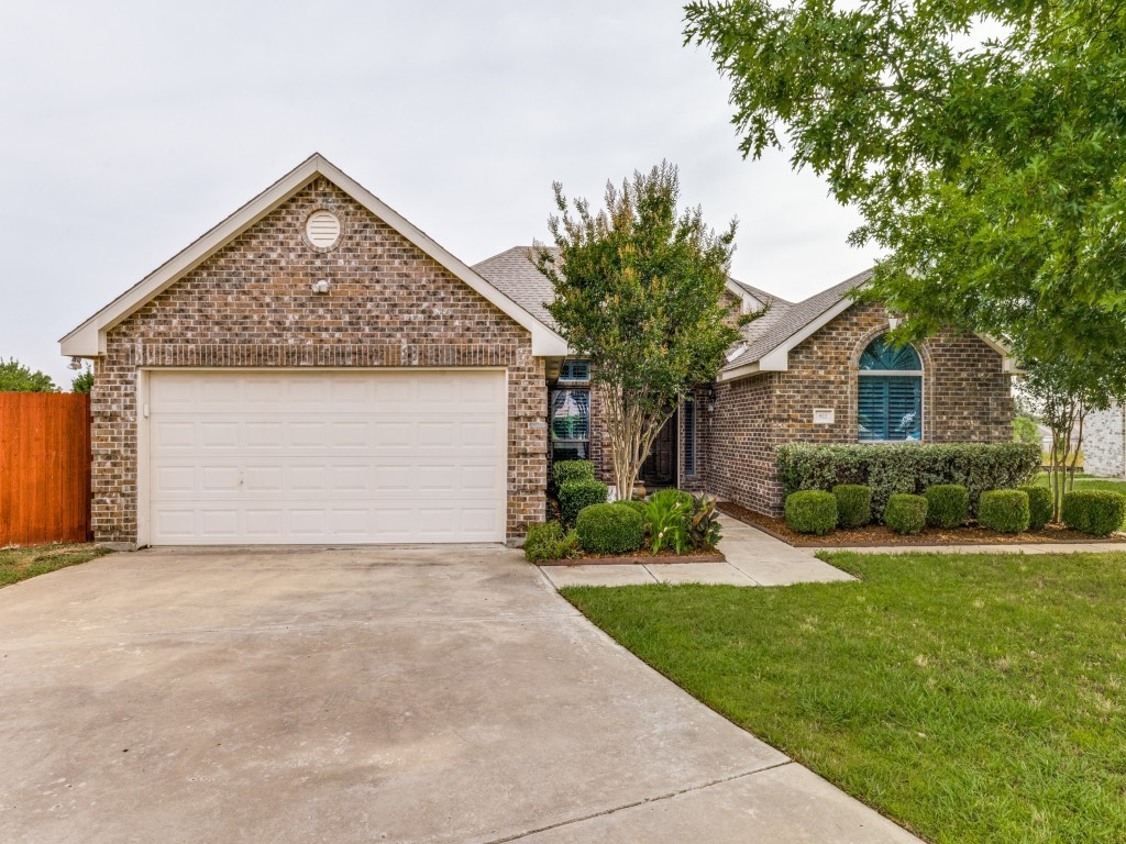 811 Huddleston Court Seagoville TX 75159