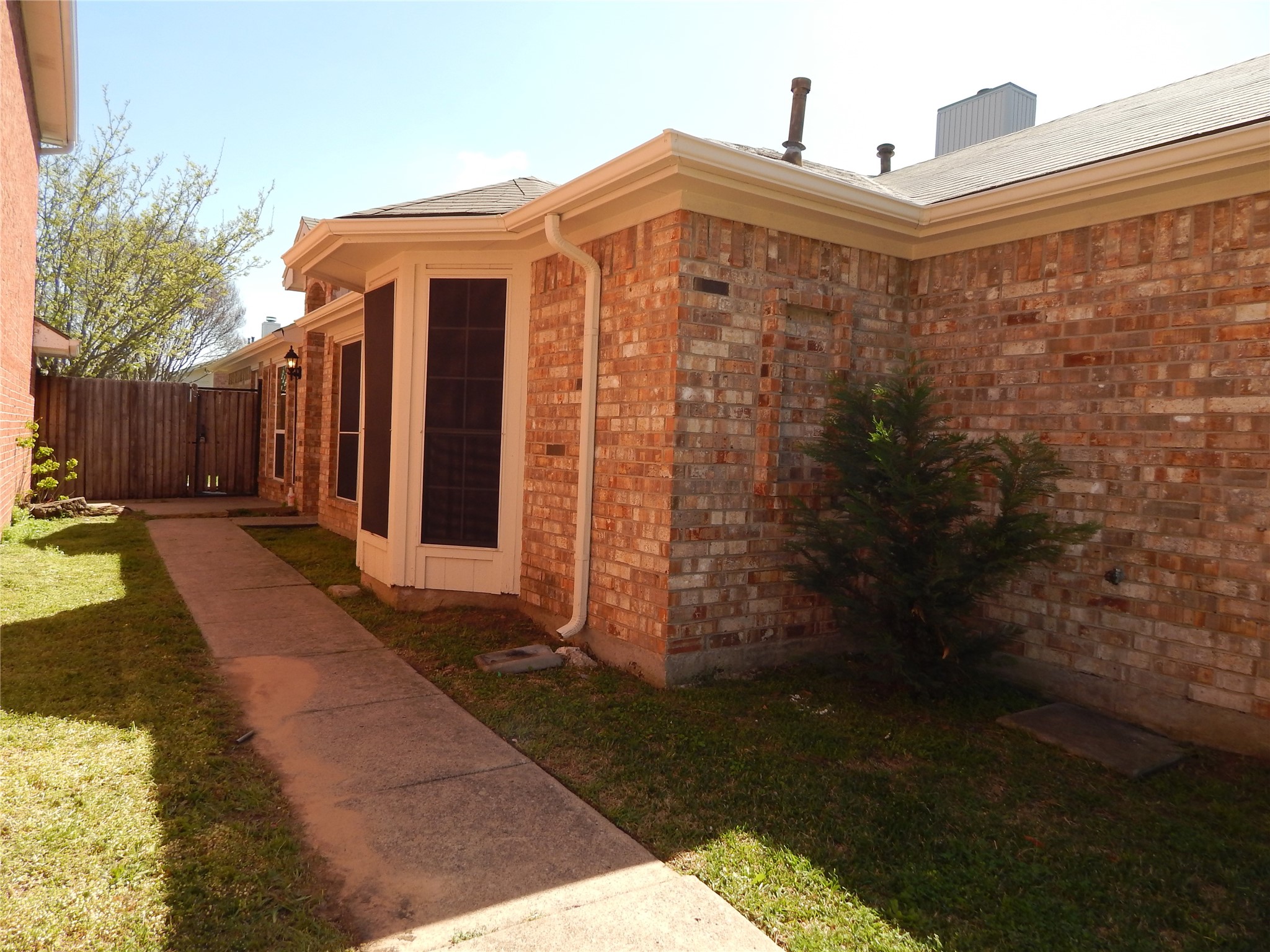 5204 Welbeck Court Garland TX 75043