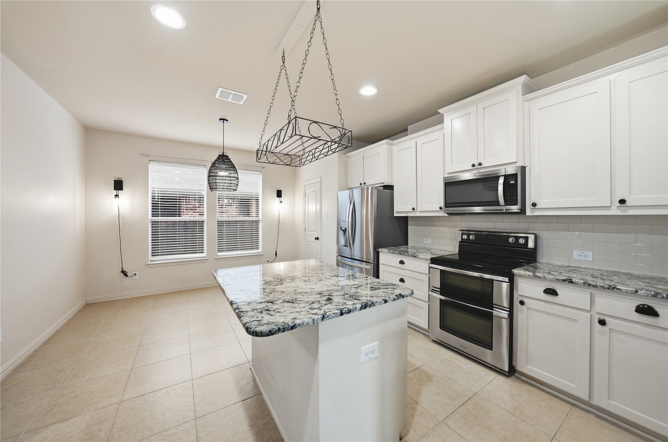 4500 Lakeside Hollow Street Fort Worth TX 76262