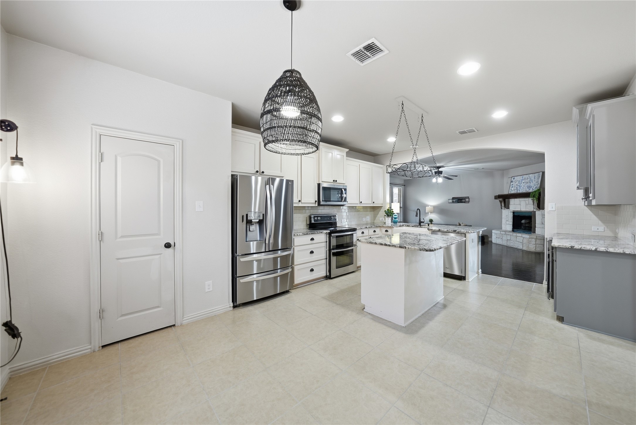 4500 Lakeside Hollow Street Fort Worth TX 76262
