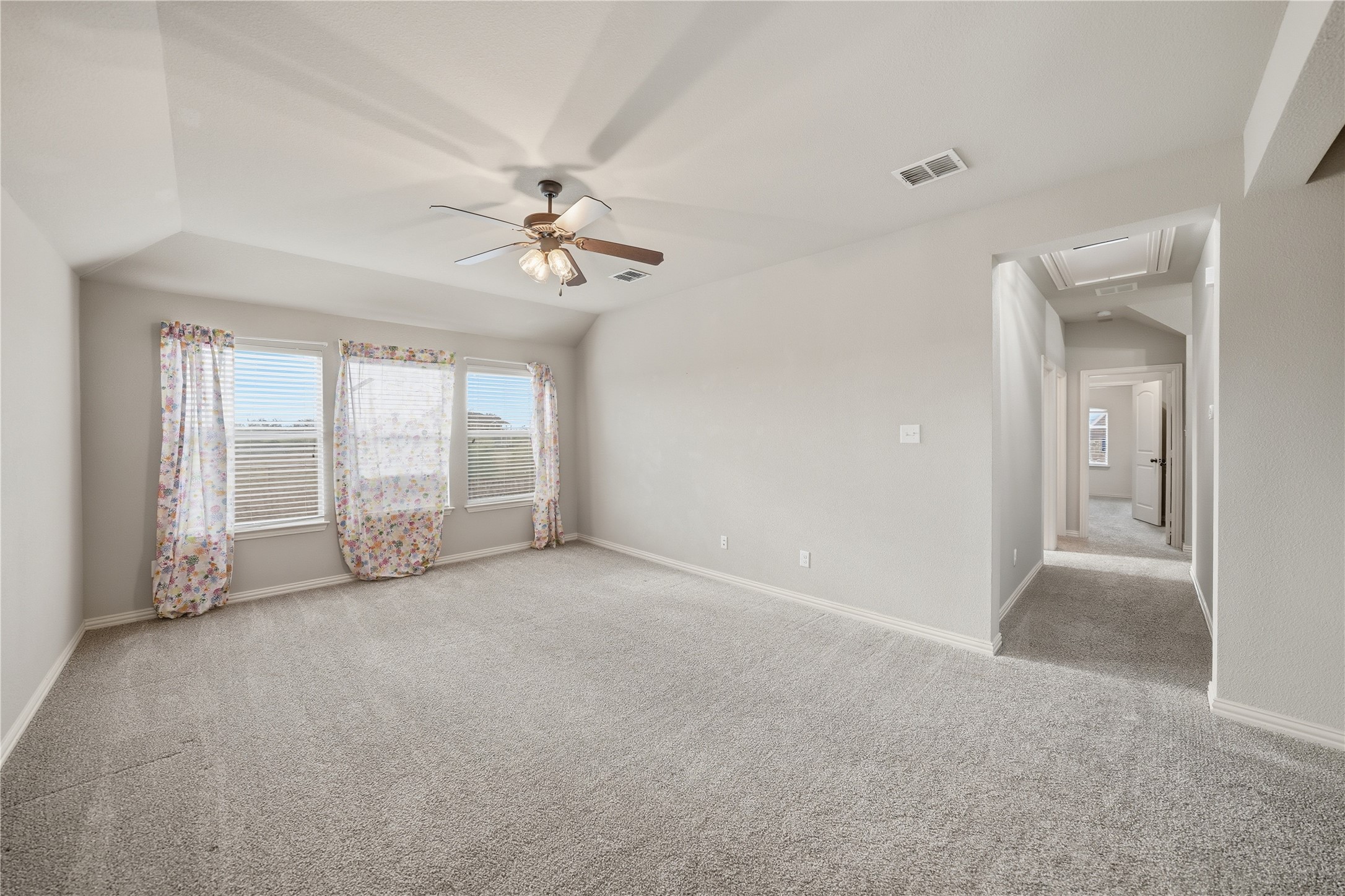 4500 Lakeside Hollow Street Fort Worth TX 76262