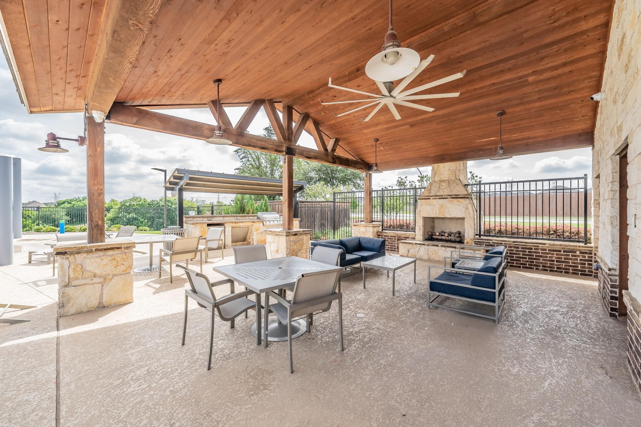 4500 Lakeside Hollow Street Fort Worth TX 76262