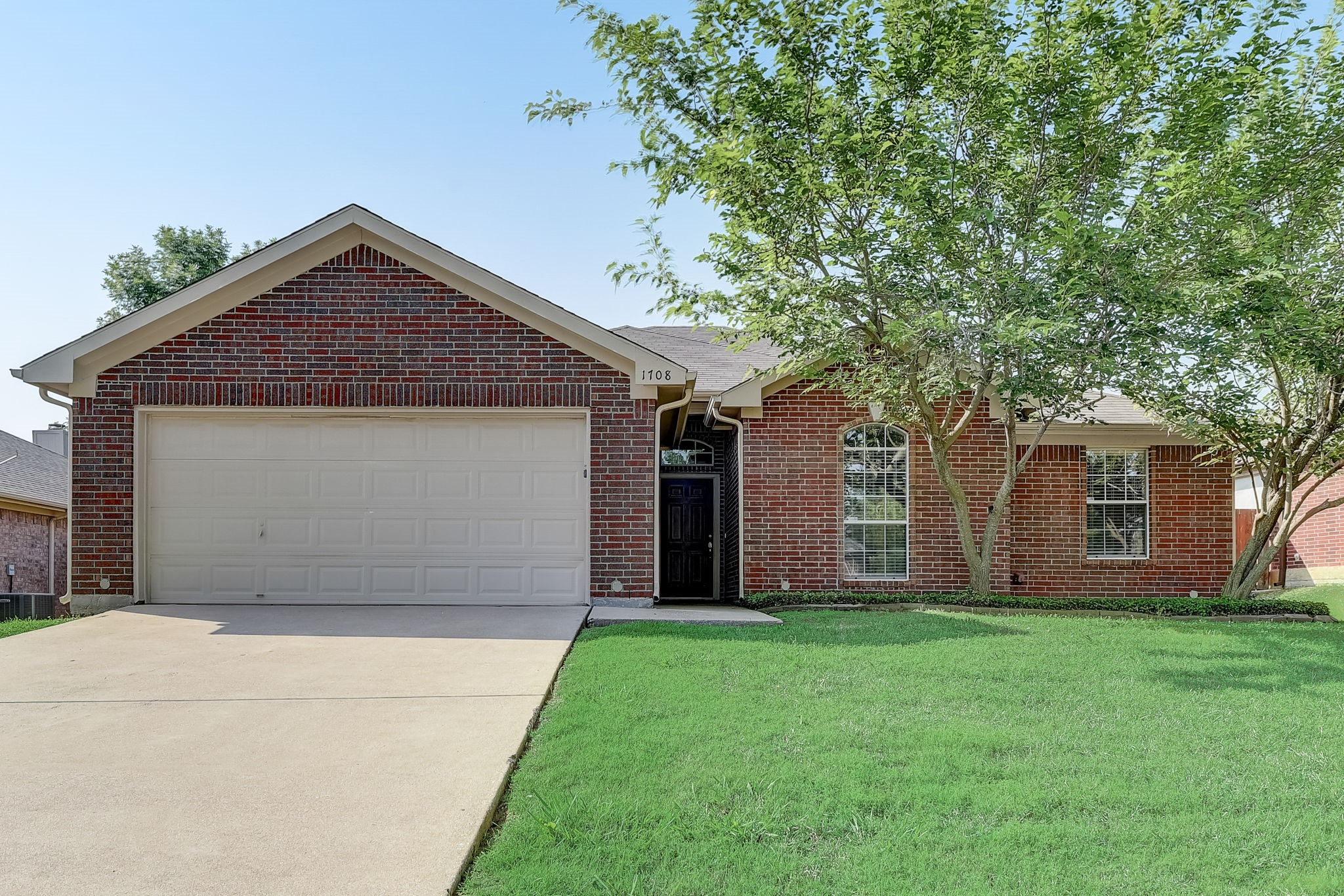 1708 Mcgarry Lane Mansfield TX 76063