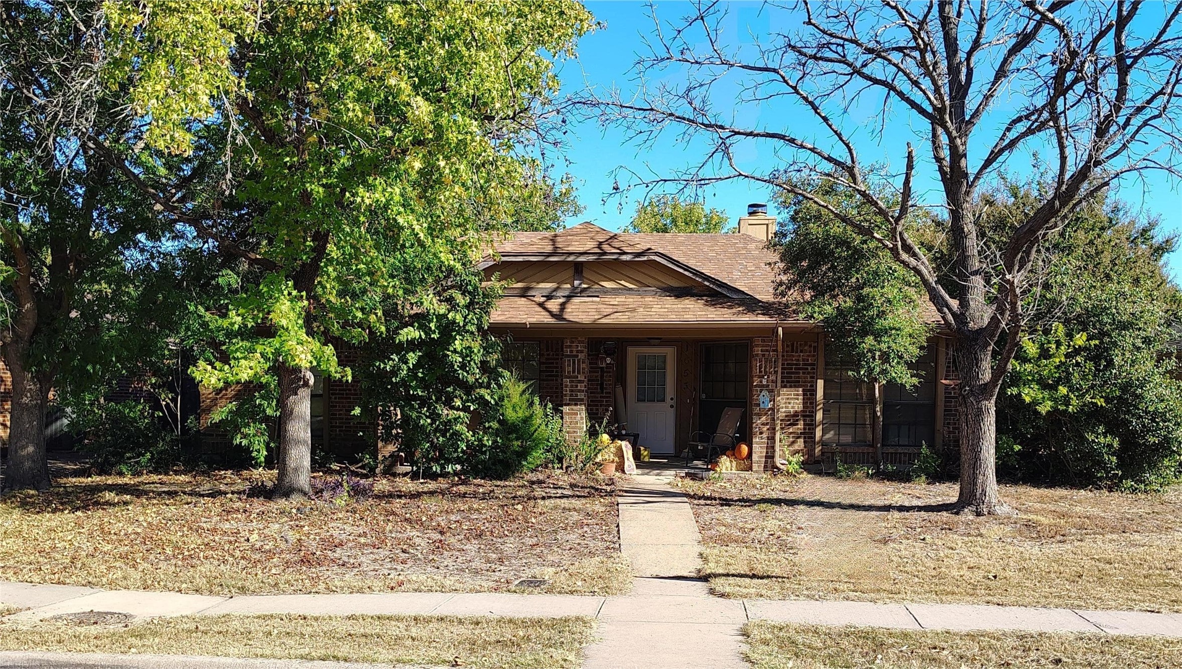 1653 Autumn Breeze Lane Lewisville TX 75077