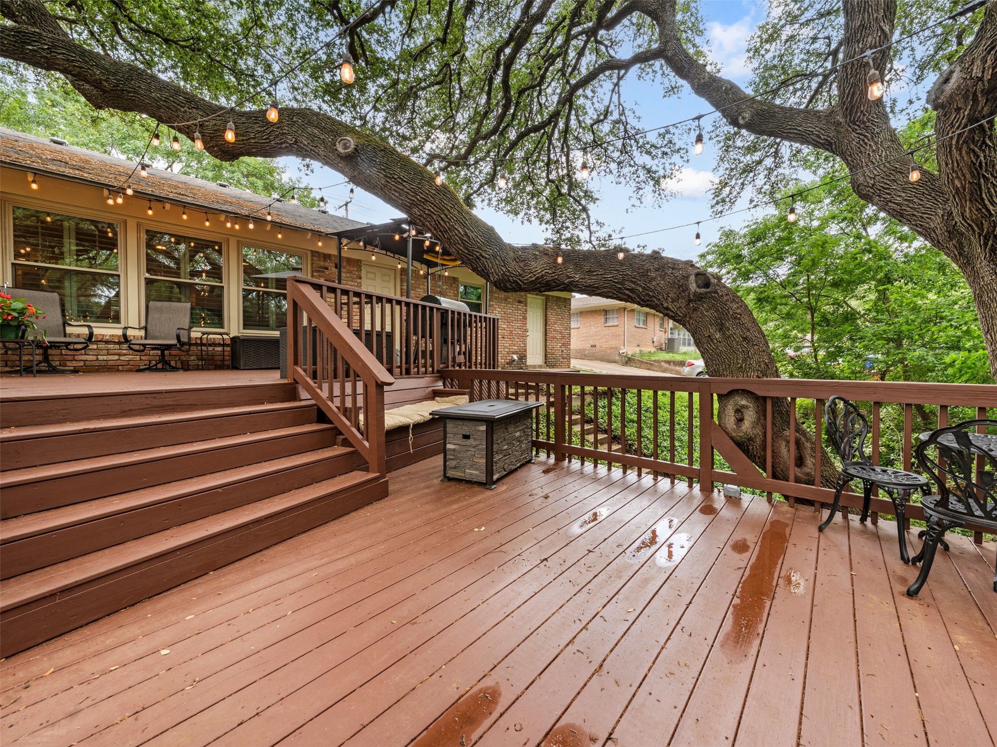2325 Wooded Acres Waco TX 76710
