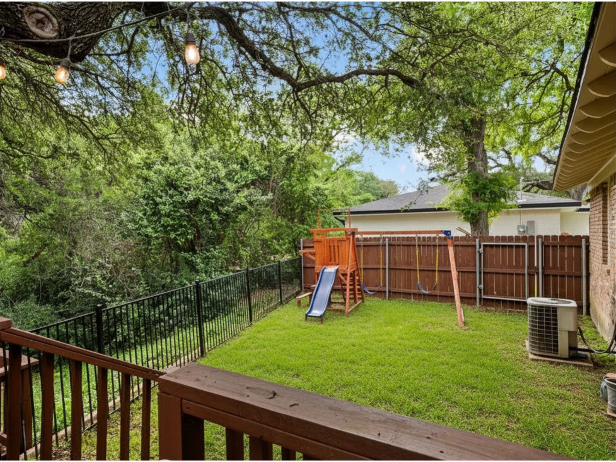 2325 Wooded Acres Waco TX 76710
