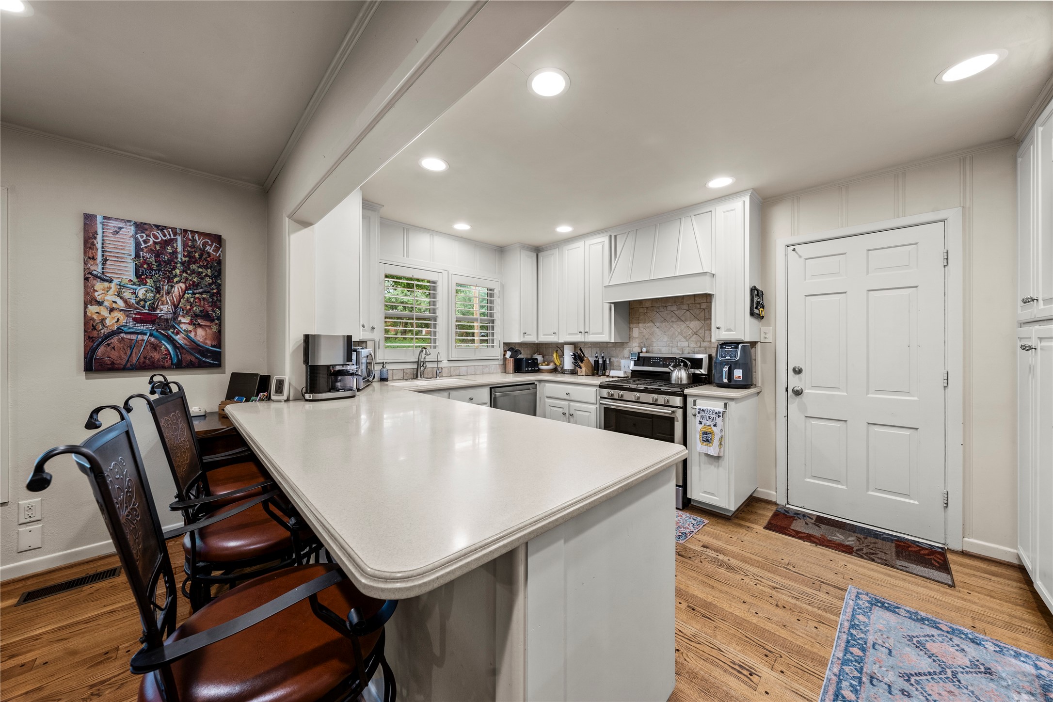 2325 Wooded Acres Waco TX 76710