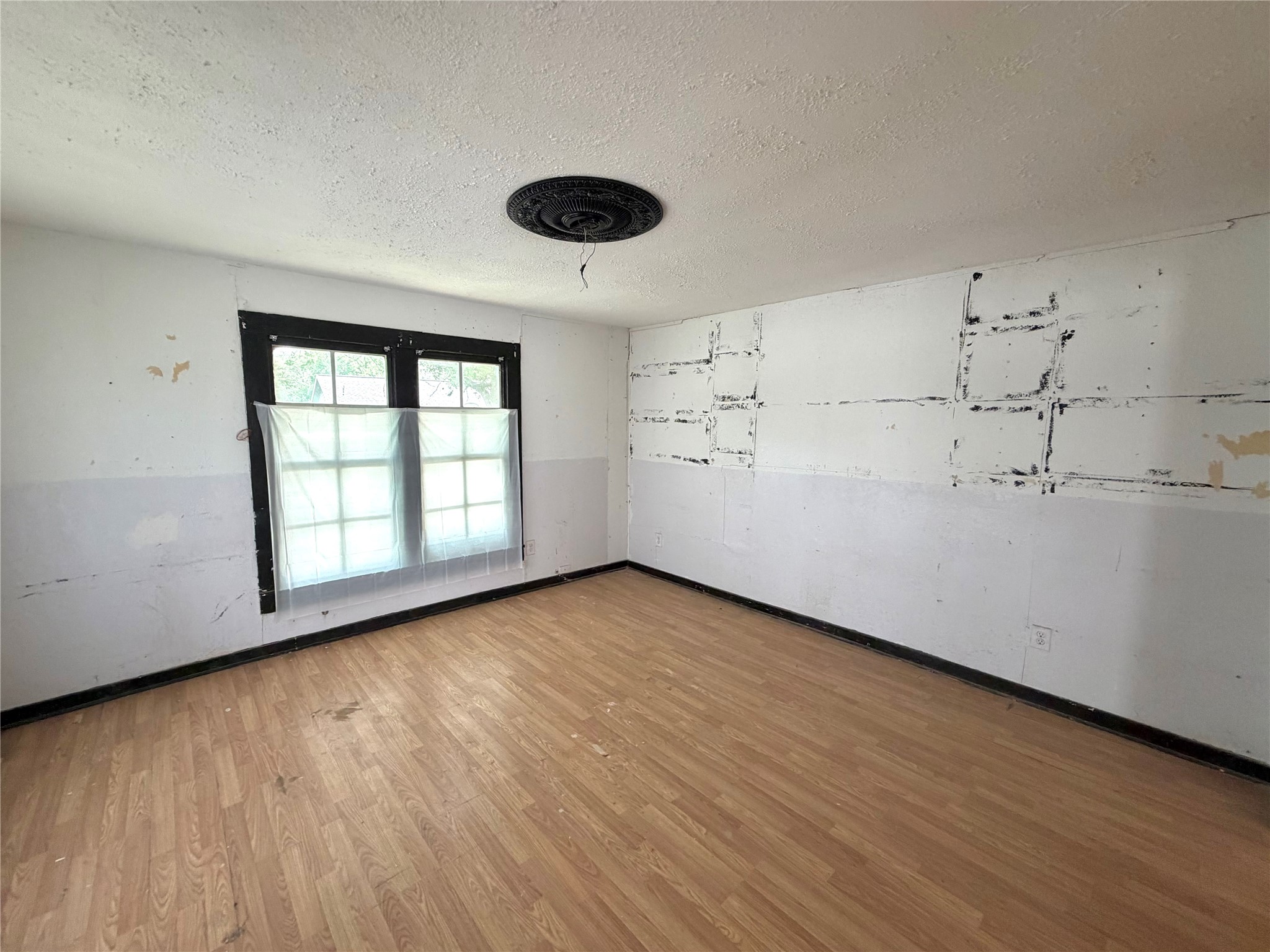 504 Edward Street Quinlan TX 75474