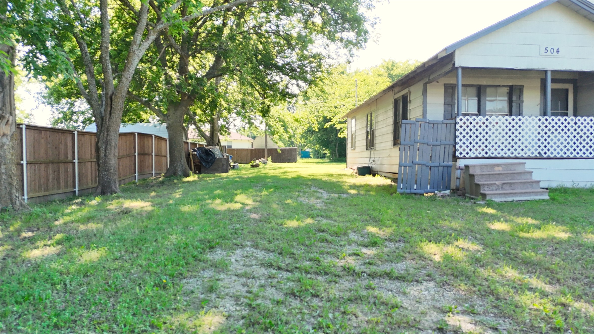 504 Edward Street Quinlan TX 75474